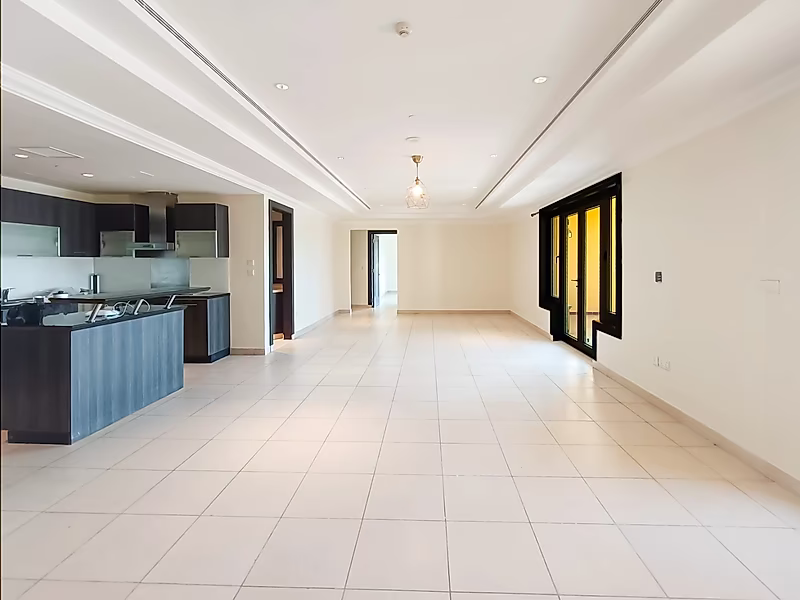 FULL SEA VIEW | 2 +MAID BEDROOM WITH SPACIOUS AND UNIQUE LAYOUT | PORTO ARABIA - Photo 4