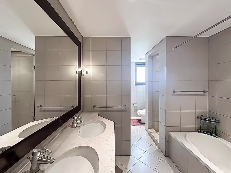 FULL SEA VIEW | 2 +MAID BEDROOM WITH SPACIOUS AND UNIQUE LAYOUT | PORTO ARABIA - Photo 14