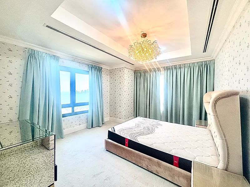 FULLY REFINED 3 BEDROOM | MARINA & SEA VIEW | PORTO - Photo 4