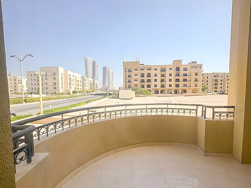 2-Bedroom Apartment for Sale – Damac Piazza, Fox Hills, Lusail - Photo 2