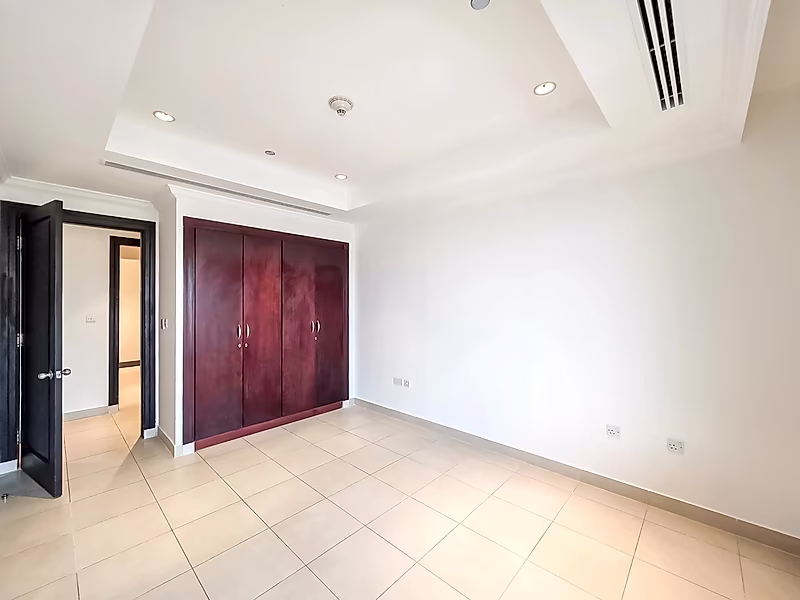 STUNNING 3BR+MAID MARINA VIEW FOR SALE - Photo 10