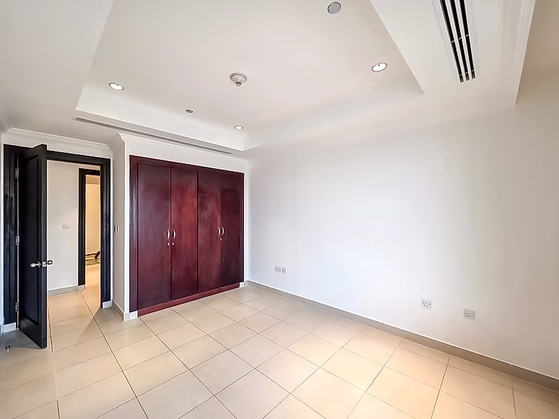 STUNNING 3BR+MAID MARINA VIEW FOR SALE - Photo 14