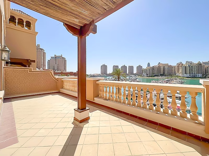 Live the Marina Dream – Elegant 4-Bedroom Townhouse in The Pearl - Photo 7