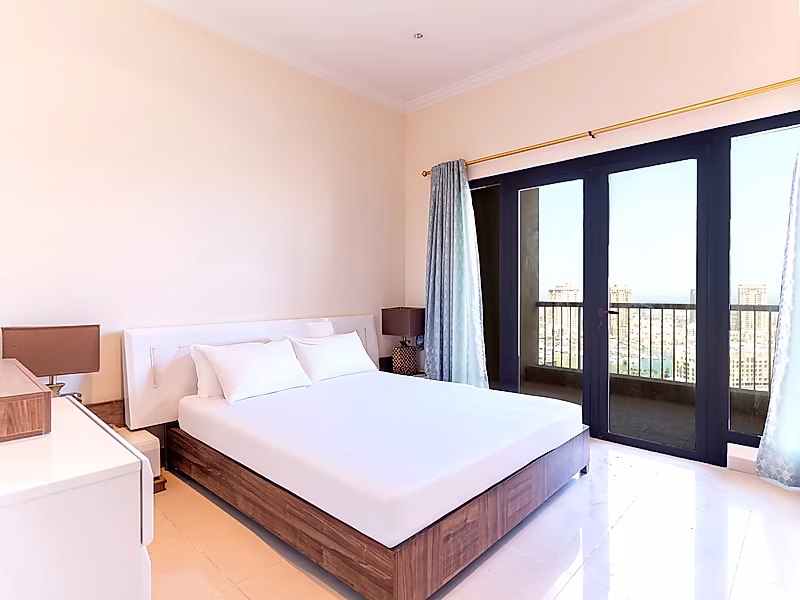 ELEGANTLY STYLED 2-BR APARTMENT | MARINA VIEW | PORTO - Photo 5