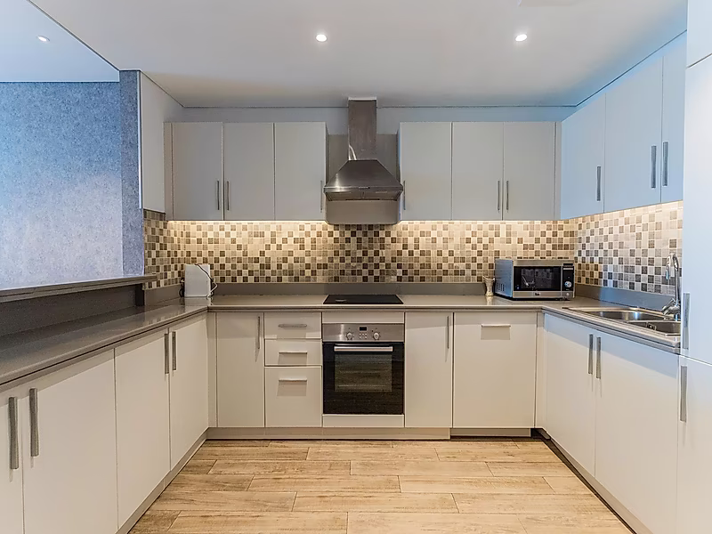 LUXURY 2BR+MAID APARTMENT IN VIVA BAHRIYA FOR SALE - Photo 17