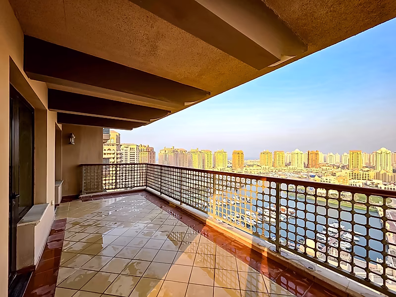 STUNNING 3BR+MAID MARINA VIEW FOR SALE - Photo 18