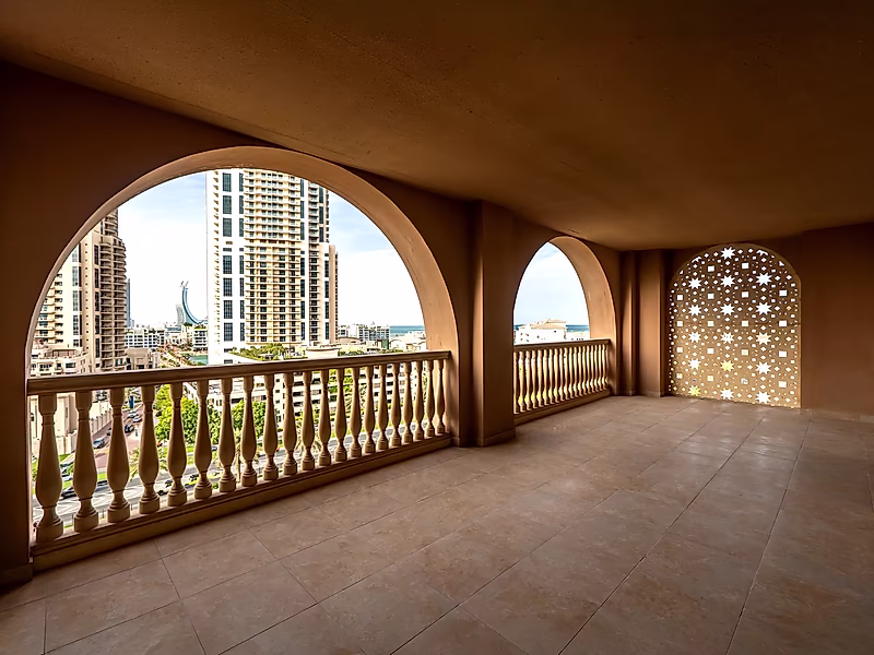 LUXURY & SPACIOUS 1-BEDROOM APARTMENT WITH BALCONY | PORTO - Photo 1