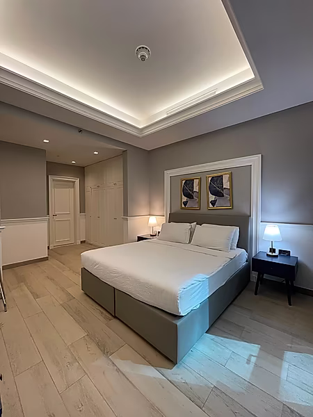 Furnished Hotel Apartment for Sale | 1-Bedroom + Living Room | 104 SQM | Bin Sheikh Towers, Al Sadd - Photo 3