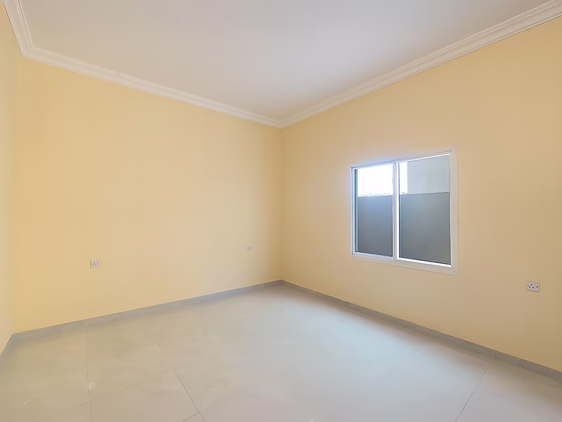 مجمّع سكني مميز للإيجار – 20 فيلا غير مفروشة مع تكييف | الرويس - Photo 5