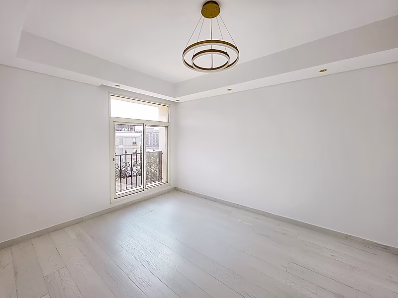 UNIQUE OPPORTUNITY! 2 UNITS MERGED | 4BR AND SPACIOUS LIVING AREA | LUSAIL - Photo 4