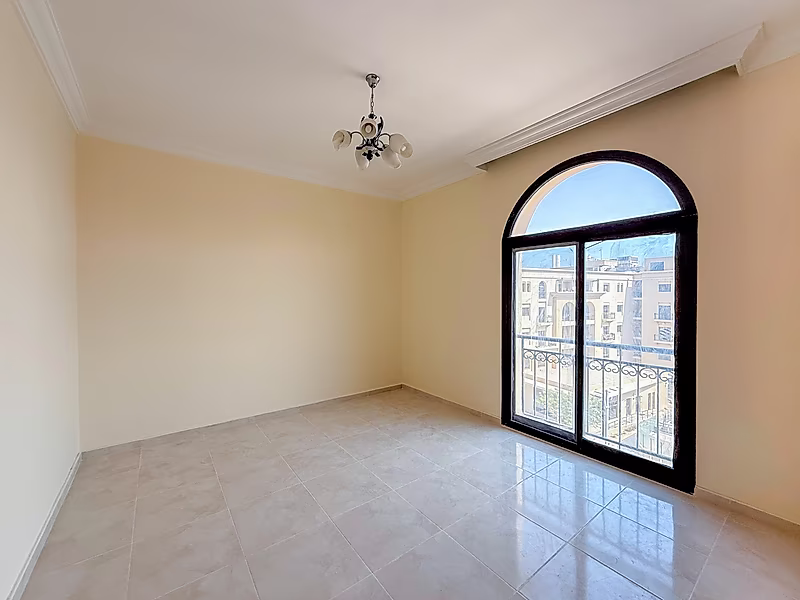 AMAZING 3 BHK APARTMENT | WITH TITLE DEED | FOX HILLS - Photo 3