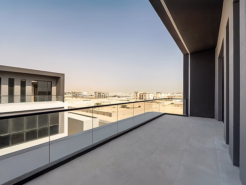 Resale : Handover Soon | Pay 60% upfront & Remaining Flexible Installments - Photo 4