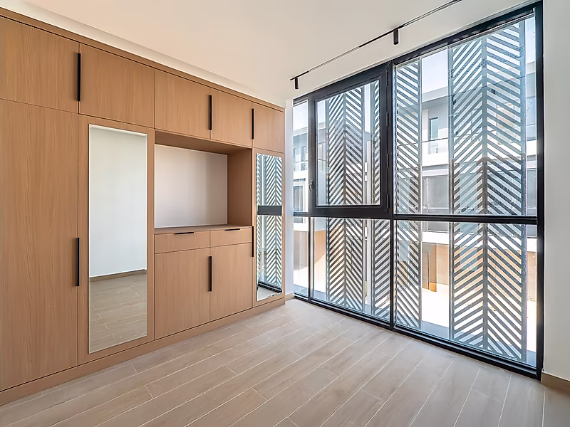 Resale : Handover Soon | Pay 60% upfront & Remaining Flexible Installments - Photo 12