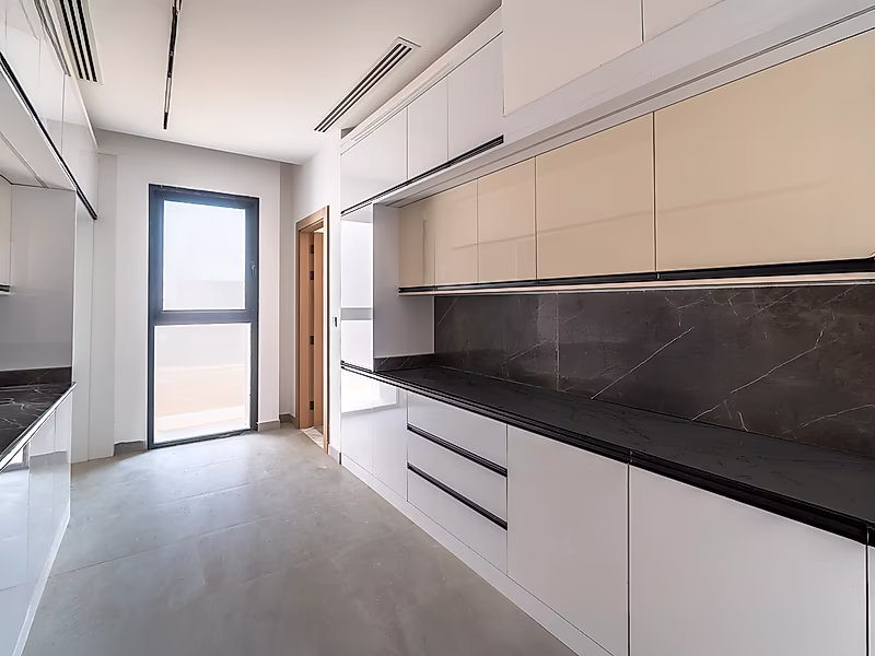 Resale : Handover Soon | Pay 60% upfront & Remaining Flexible Installments - Photo 20