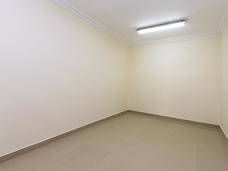 Luxury Penthouse for Sale in Porto Arabia - Photo 8