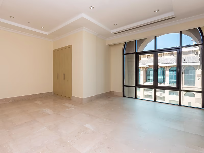 Luxury Penthouse for Sale in Porto Arabia - Photo 10