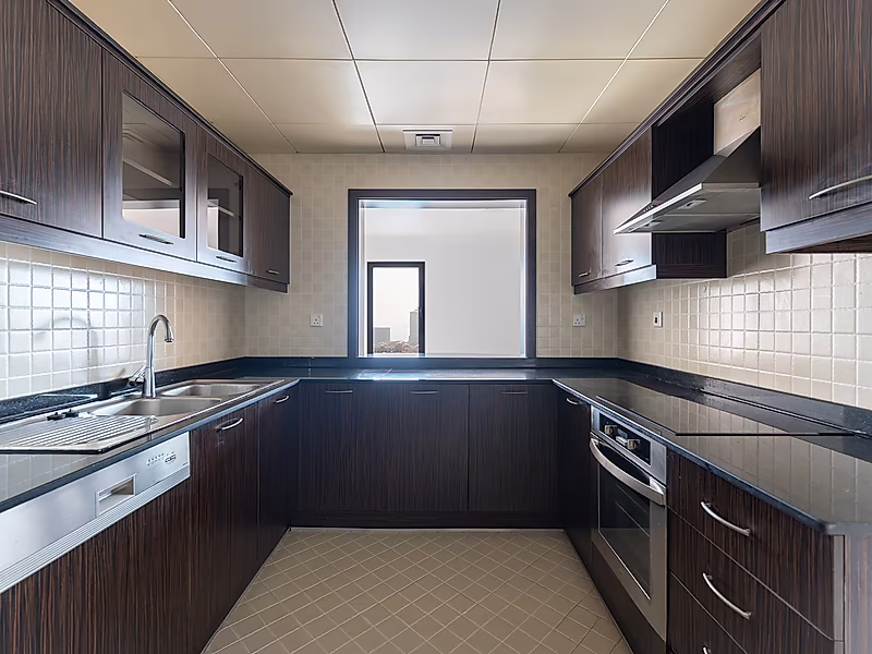 RARE 2BR OPPORTUNITY IN PORTO ARABIA FOR SALE - Photo 4