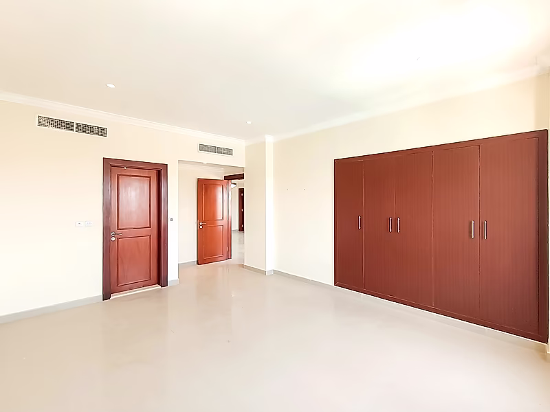 ELEGANT 2BR SEA VIEW HOME IN PORTO ARABIA - Photo 10
