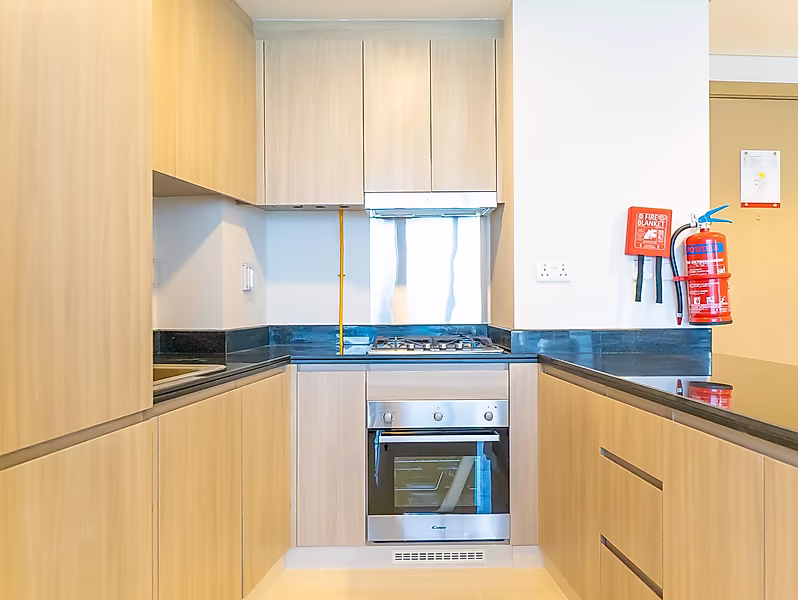 Seaside Luxury: Fully Furnished Two-Bedroom Apartment with Spectacular Amenities! - Photo 4