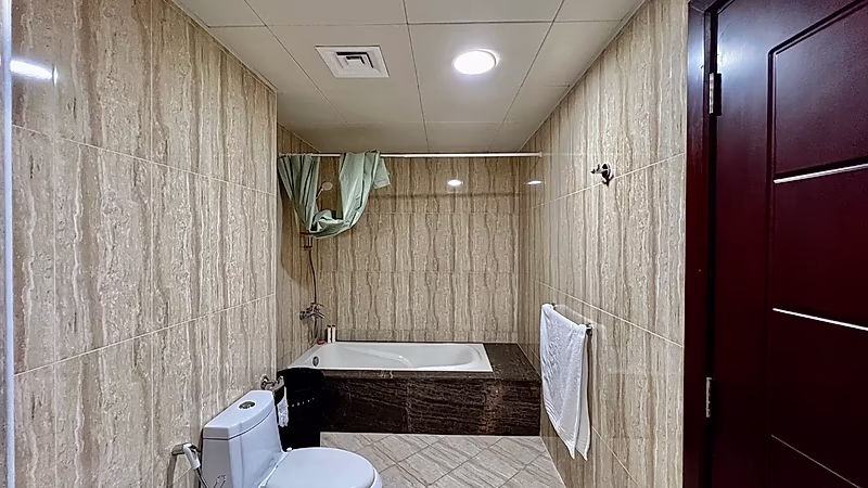 LUXURY 3BR+MAID | HUGE BALCONY | MARINA VIEW - Photo 12