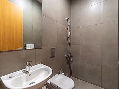 5-STAR 3BR+MAID LIVING IN MSHEIREB