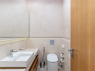 STYLISH 3BR+MAID PENTHOUSE | LUXURY LIVING WITH ALL BILLS COVERED