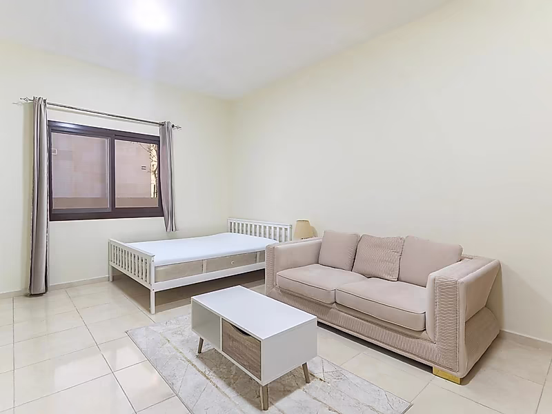 STYLISH STUDIO PRICED FOR SALE | FOX HILLS - Photo 1