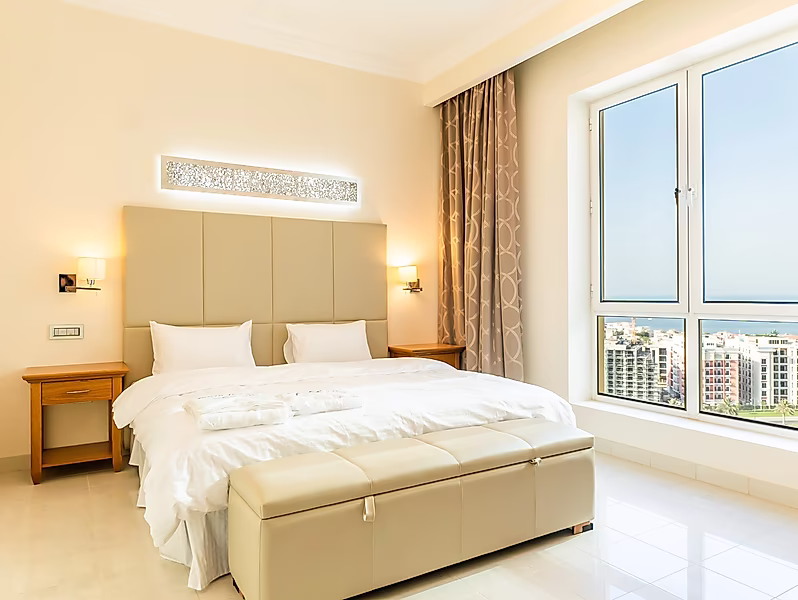 BILLS IN! 2 BEDROOM HIGH FLOOR SEA VEW | VB - Photo 3
