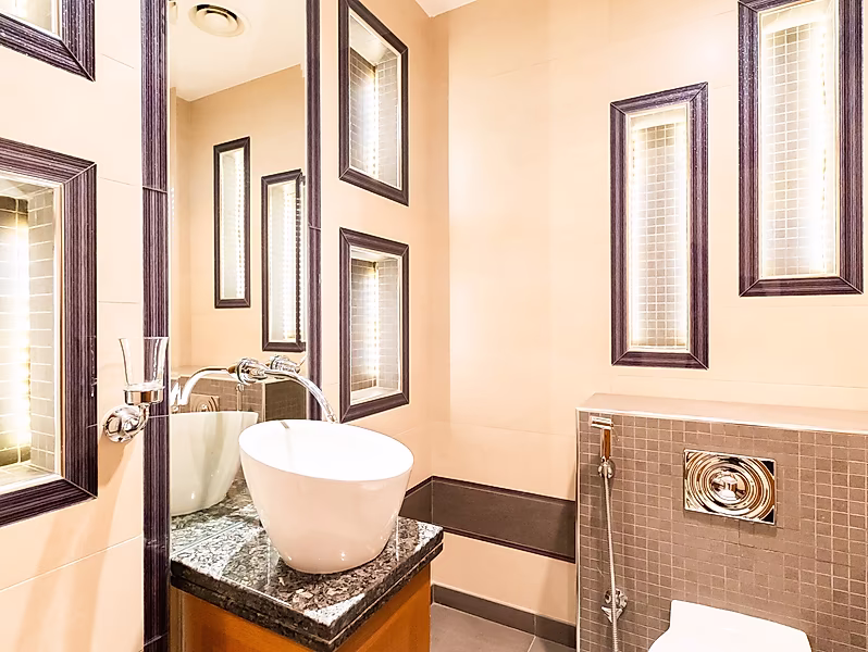 BILLS IN! 2 BEDROOM HIGH FLOOR SEA VEW | VB - Photo 7