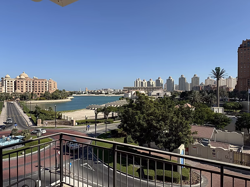 Full furnished,Spacious 1BR, Balcony with Seaview - Photo 3