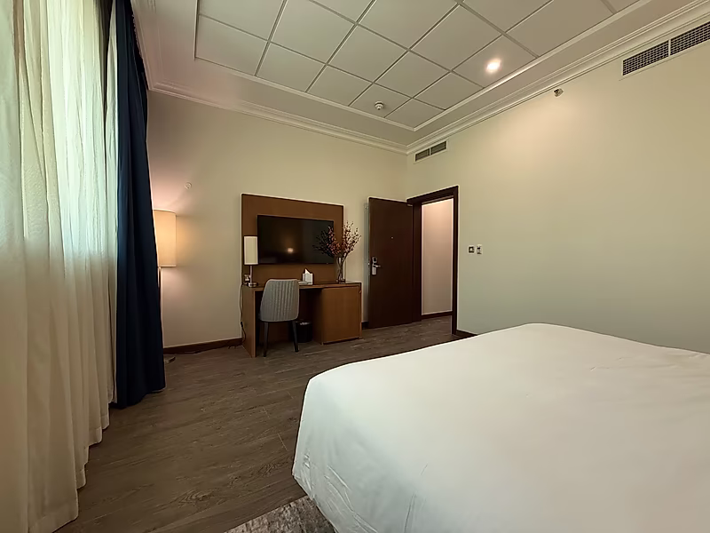 STYLISH 2BR HOTEL APARTMENT BIN MAHMOUD - Photo 4