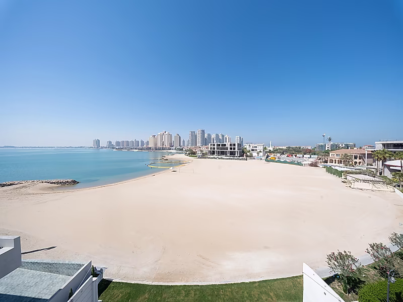 Iconic Ultra-Luxury Beachfront Villa of Unmatched Prestige - Photo 27