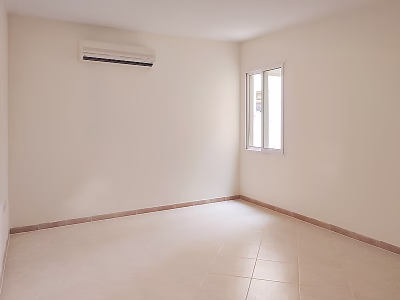 Elegant Unfurnished 3-Bedroom | Al Muntazah - Photo 4