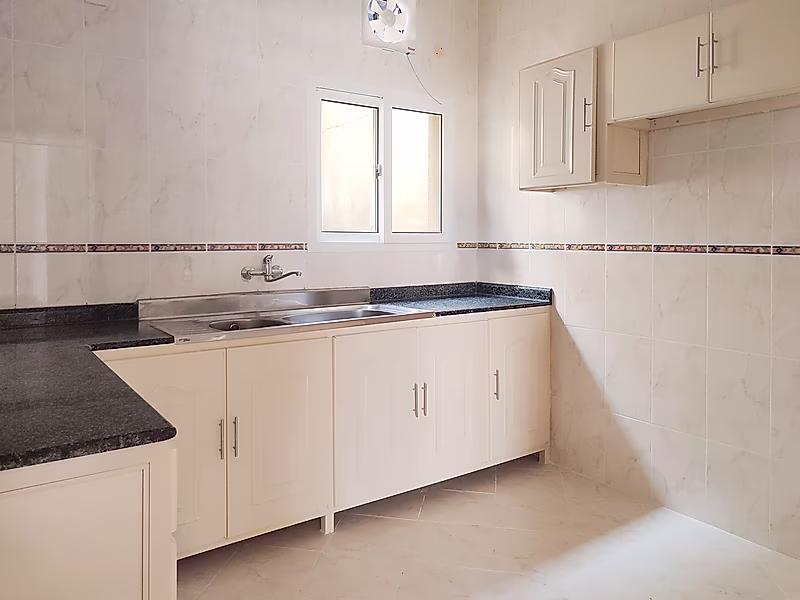 Elegant Unfurnished 3-Bedroom | Al Muntazah - Photo 7