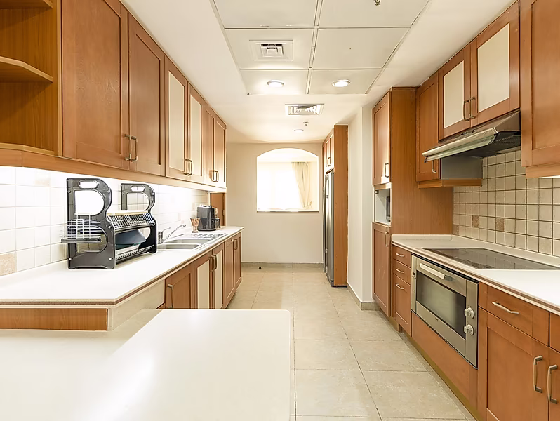 FULL MARINA VIEW 3BR PLUS MAID PRIME INVESTMENT - Photo 9