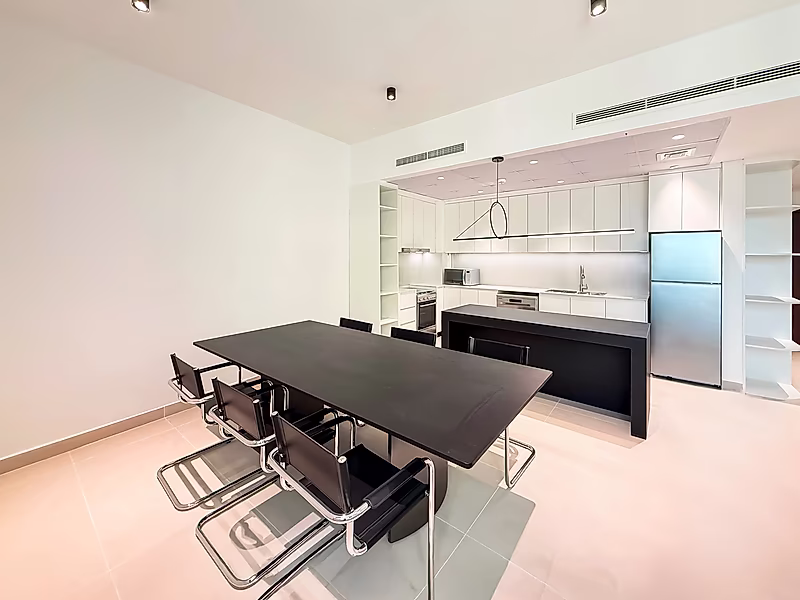 2BR | Title Deed | Fully Upgraded | Fox Hills - Photo 2
