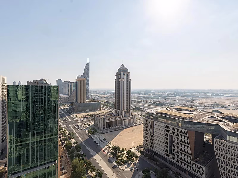 Luxury Fully Furnished 2-Bedroom Apartment in Lusail with Stunning Marina Towers View | High Floor & Flexible Payment Plan - Photo 9