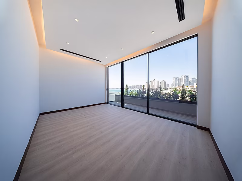 Iconic Ultra-Luxury Beachfront Villa of Unmatched Prestige - Photo 36