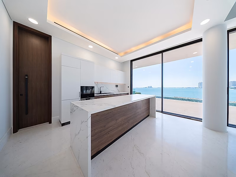 The Pearl Island Crown Villa — A Private Beachfront Masterpiece - Photo 27