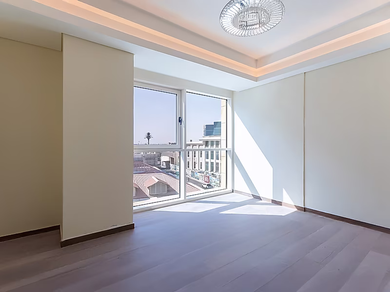 Step Into Island Luxury – 3BR+Maid Apartment, Pay 10% & Move In Now! - Photo 10