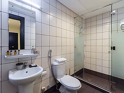 Full Serviced 3-Bedroom with Bills Included in Prime Location