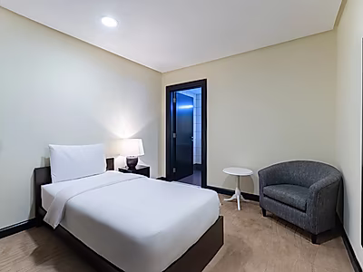 Full Serviced 3-Bedroom with Bills Included in Prime Location