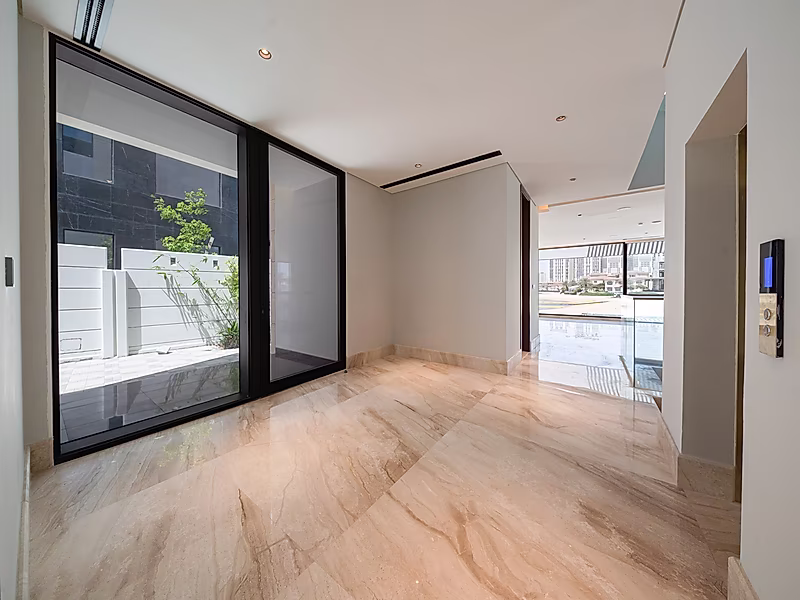 Luxury Living | Standalone Villa in La Plage - Photo 26