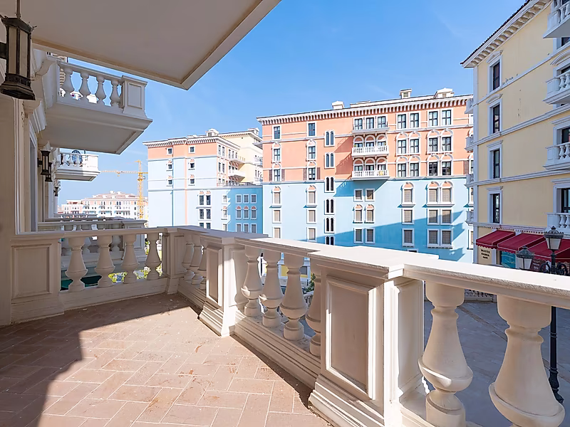STYLISH LIVING | LUXURY 3 BEDROOM APARTMENT | PEARL - Photo 13