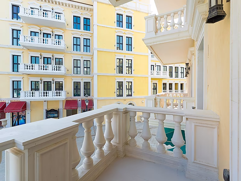 STYLISH LIVING | LUXURY 3 BEDROOM APARTMENT | PEARL - Photo 15
