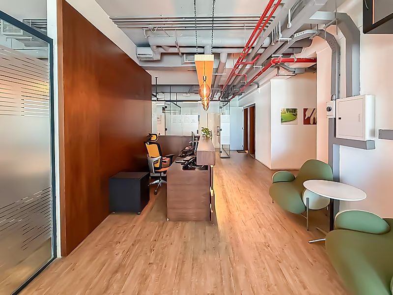 F/Fitted Premium Office 215Sqm Lusail Marina - Photo 4