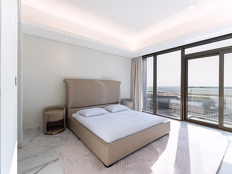Luxurious Waterfront Living | Marina District - Photo 6