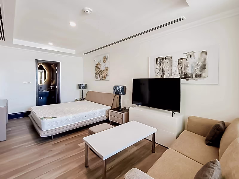 FURNISHED STUDIO | SEA VIEW | BILLS INCLUDED - Photo 2