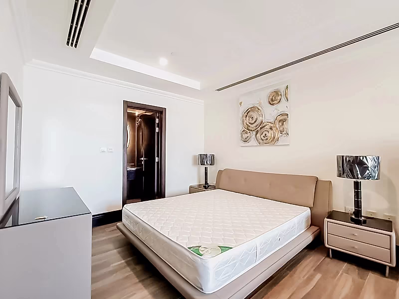 FURNISHED STUDIO | SEA VIEW | BILLS INCLUDED - Photo 3