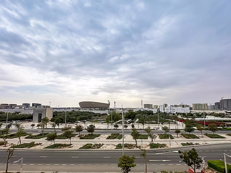 Semi-Furnished 2-Bedroom Apartment for Sale – Fox Hills, Lusail - Photo 2
